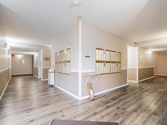 3rd image of 7694 Evans Rd #118