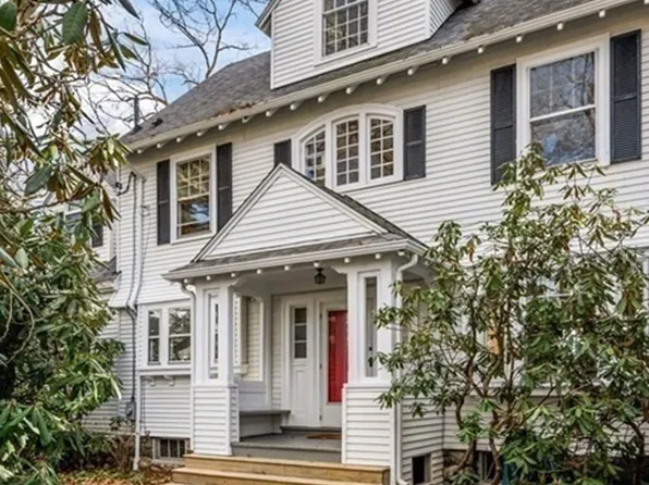 128 Bradford St, Needham, MA 02492