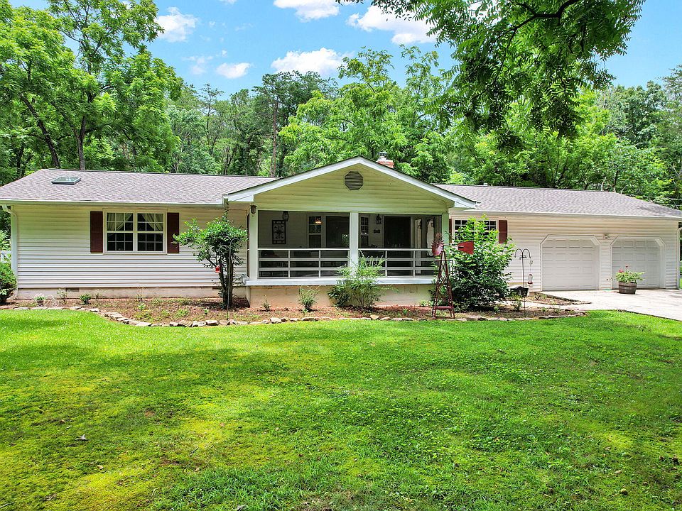 1st image of 718 Dewind Dr