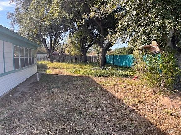 3rd image of 1212 Violet Ave