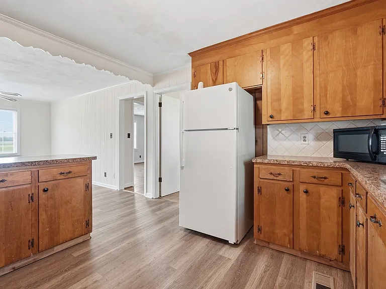 524 Benefit Rd — Photo 15