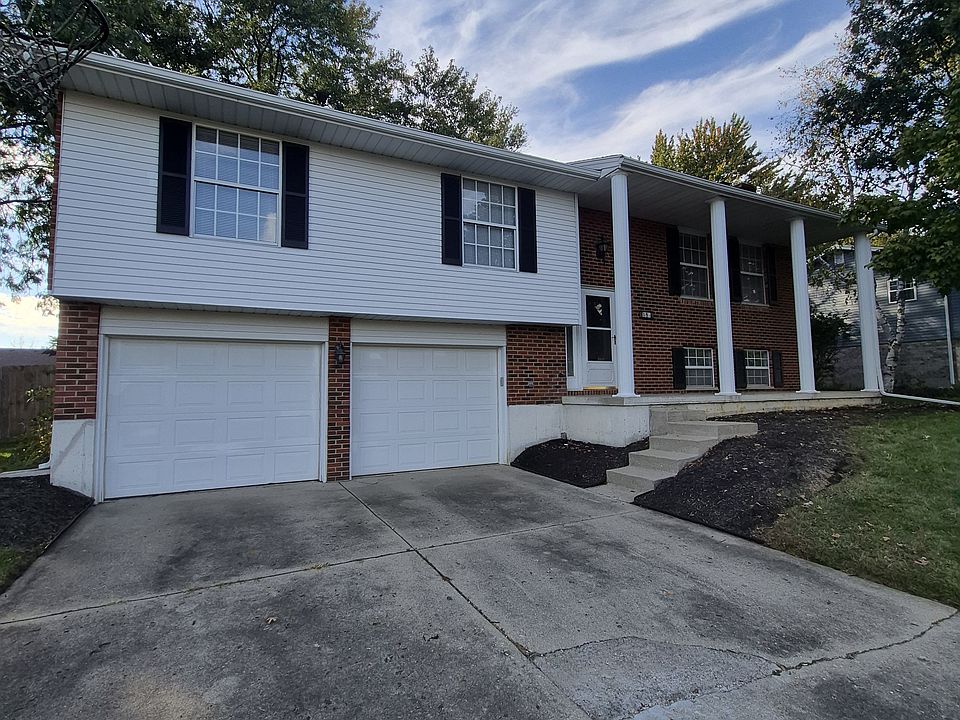 1st image of 285 Bernard Dr