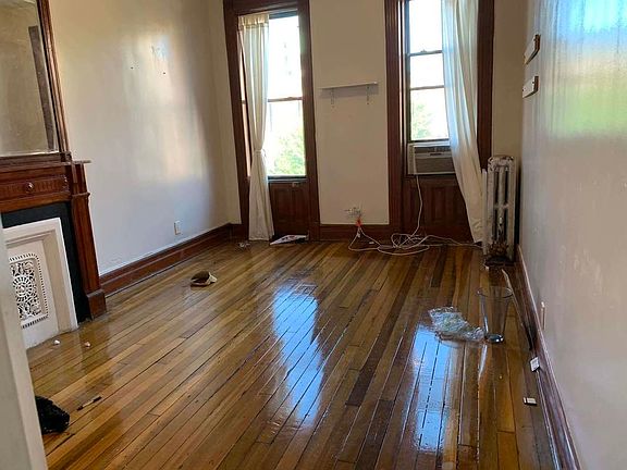 2nd image of 15 W 120th St #3BB