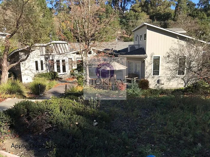 214 Overhill Rd photo 1