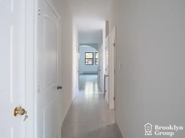 330 Empire Boulevard image 13 of 20