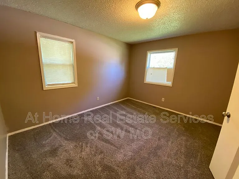 109 Aspen Cir — Photo 9