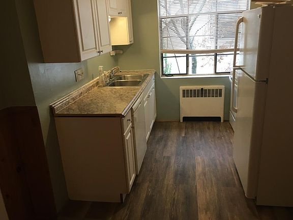 5th image of 2893 Ziegle Ave #4