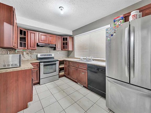 2nd image of 4825 N 45th St