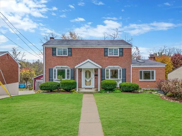 221 Castle Dr, West Mifflin, PA 15122