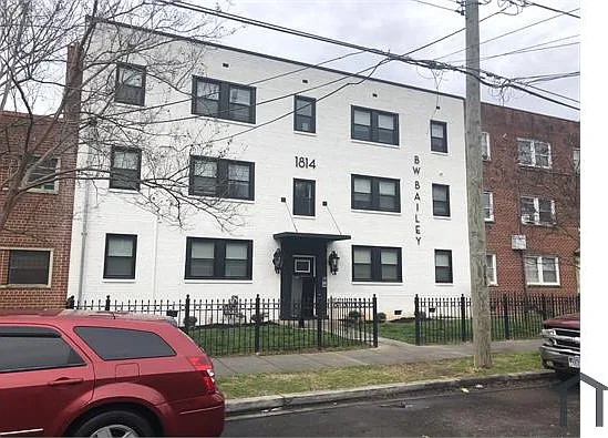 1814 Q St SE #B2