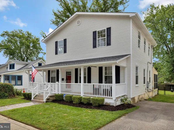4037 7th St, North Beach, MD 20714