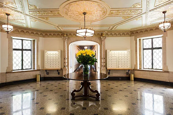 Sold by Sotheby's International Realty | media 23