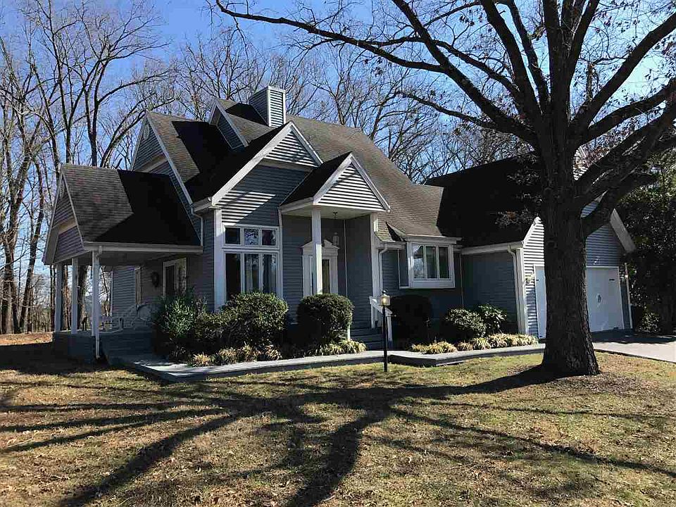 1st image of 150 Noel Dr