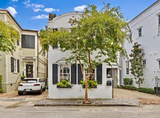 17 Water St, Charleston, SC 29401