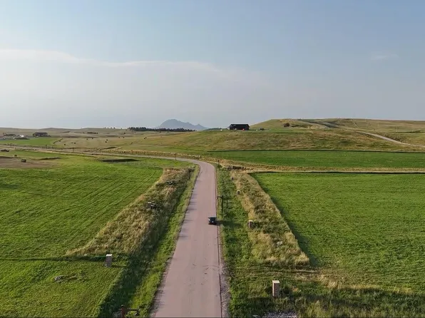 19 Pleasant Valley Rd, Sturgis, SD 57785