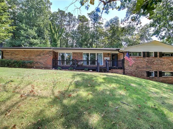 1717 Rio Vista Dr, Dalton, GA 30720