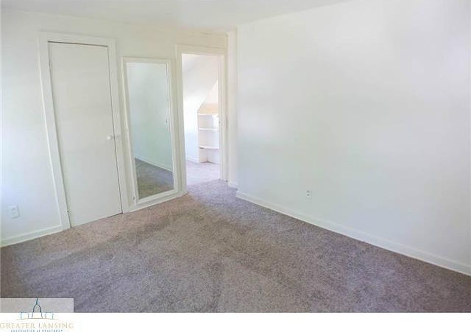 2nd image of 1321 Pierce Rd