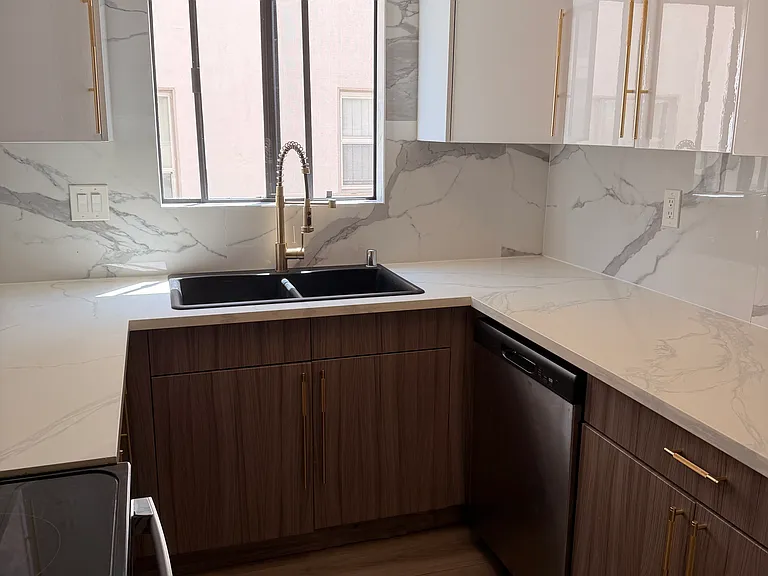 1609 Veteran Ave #3 — Photo 8