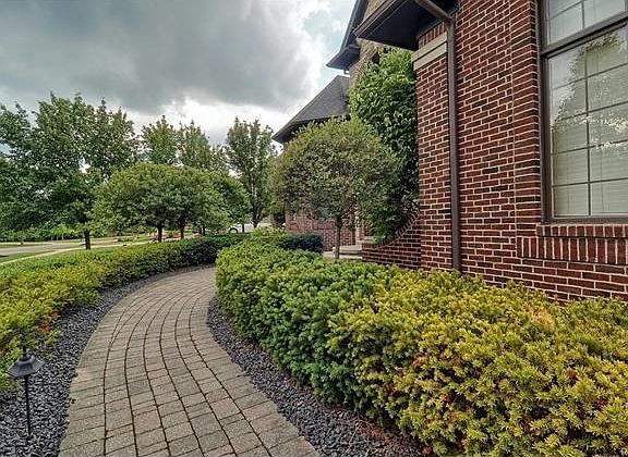 5th image of 20951 Maybury Park Dr