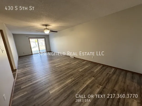 430 S 5th St, Auburn, IL 62615