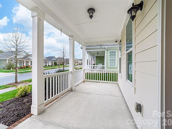 5th image of 1324 Assembly St