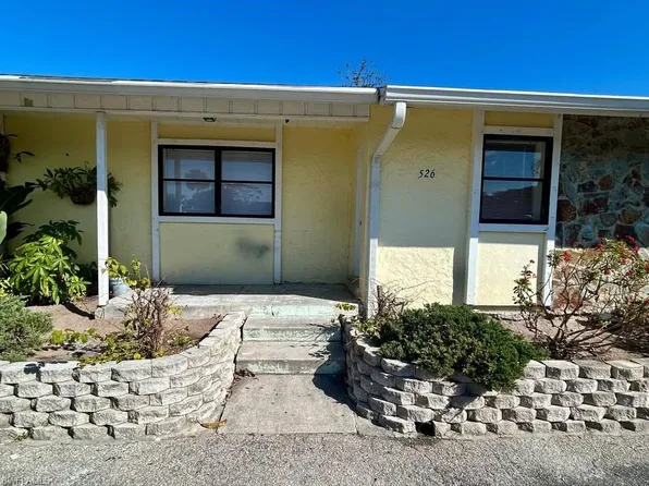 4052 Bayshore Dr APT 526, Naples, FL 34112