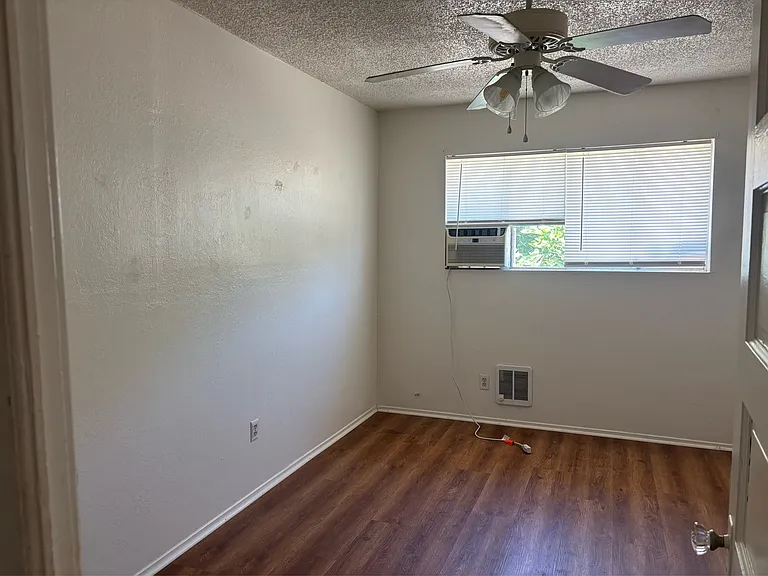 2361 N Humboldt Ave — Photo 3
