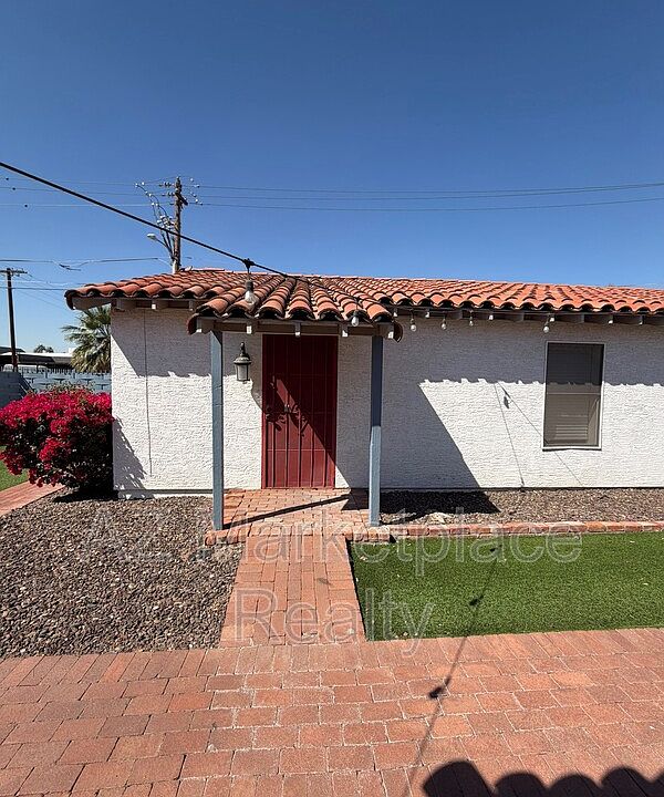 1st image of 712 W Taylor St APT 2
