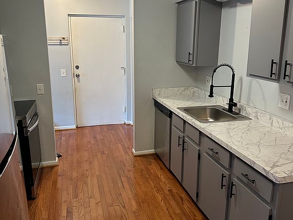 5th image of 20-4 Great Wood Ct