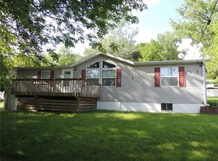 26061 210th Ave, Delhi, IA 52223