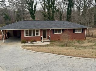 586 Poplar St, Toccoa, GA 30577