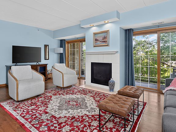 5th image of 16040 Boardwalk Ln Unit 2B