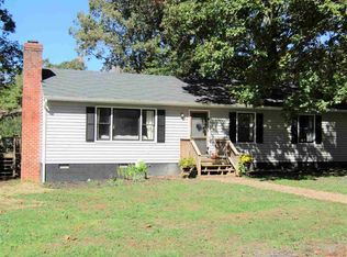 3550 Appaloosa Ln, Sandy Hook, VA 23153