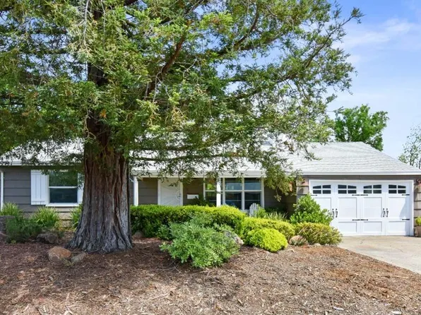 2670 Park Hills Dr, Sacramento, CA 95821