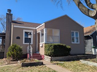 2008 44th St, Rock Island, IL 61201