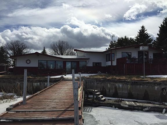 3rd image of 507 Riverview Dr SE