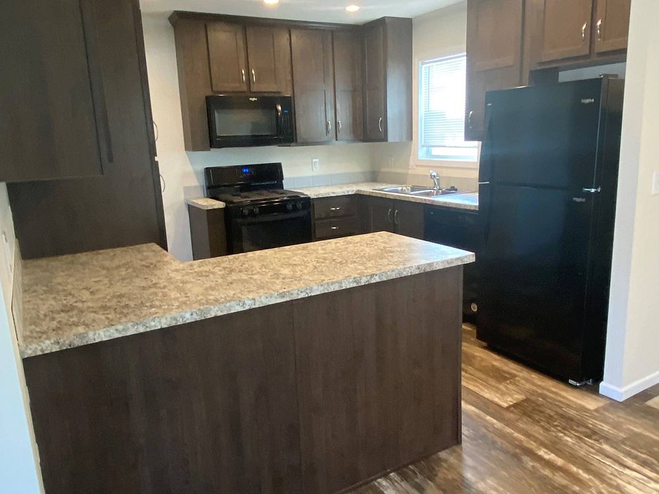 1st image of 20475 Foster Dr #392