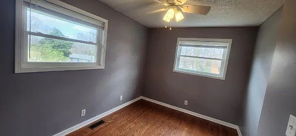 2031 Lintwood Dr — Photo 5