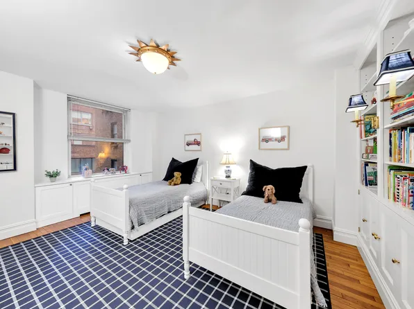 49 East 86th Street 3A image 8 of 9
