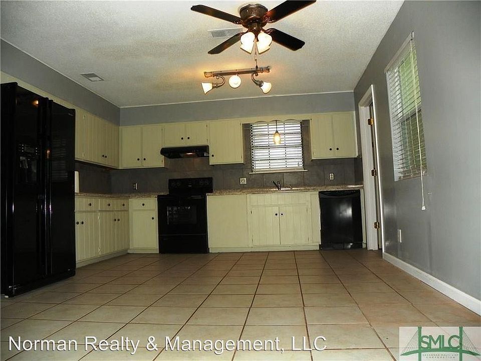 2nd image of 792 Wildwood Dr