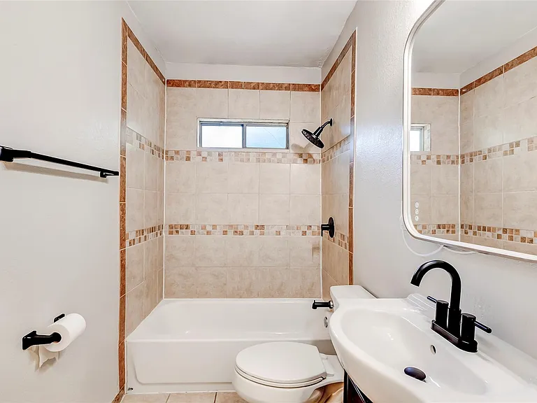 74 Julius St — Photo 14