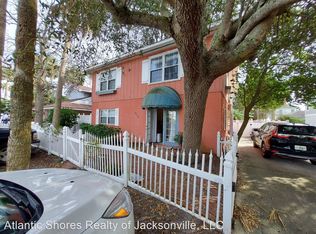 318 8th St #A, Atlantic Beach, FL 32233