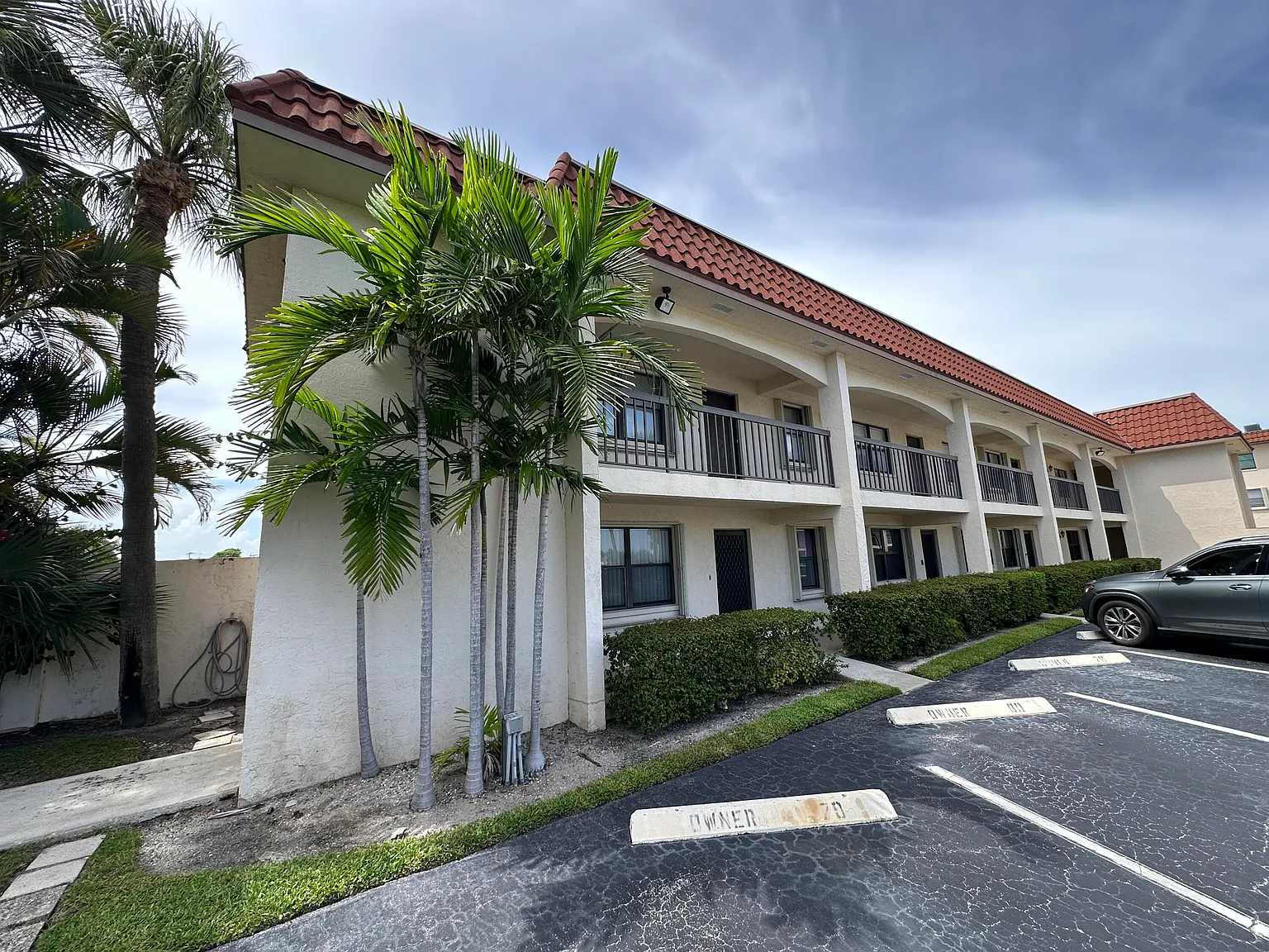 2 bed, 2.0 bath, 1084 sqft, $2,500 — Photo 3