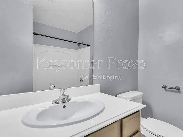 2004 N Churchill Dr — Photo 17