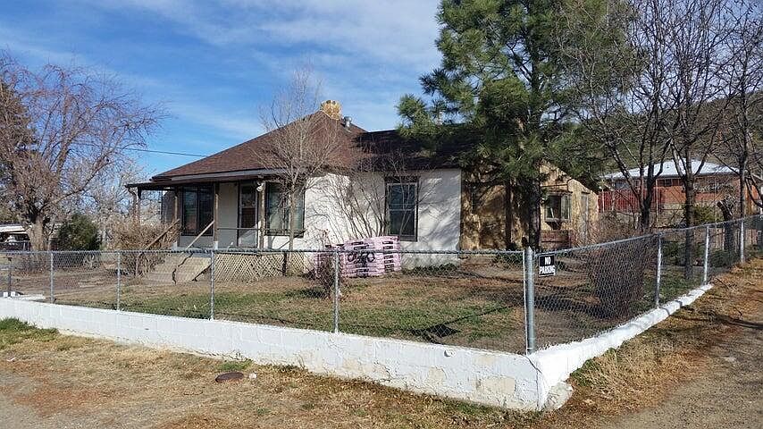2nd image of 800 Baltimore Ave