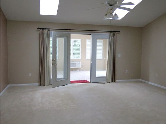 4th image of 1151 Westwood Dr
