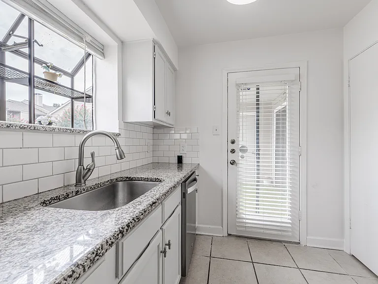 4748 Old Bent Tree Ln #201 — Photo 5
