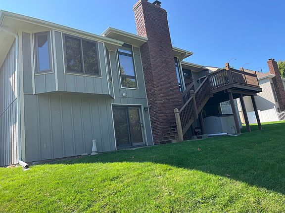 2nd image of 2303 Buckingham St