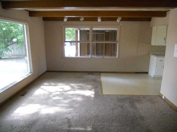 4th image of 41 Casco Dr