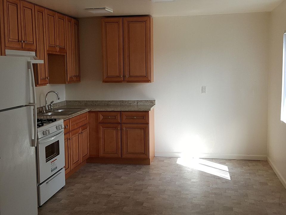 2nd image of 3008 Shelby Dr